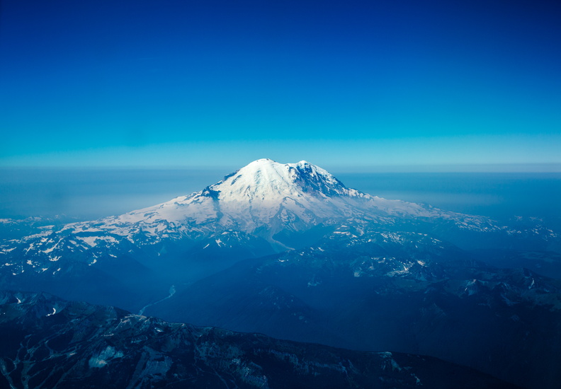 2012 08-Seattle Mount Rainier.jpg